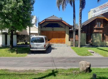 Casa de 5 ambientes, Morón · Chalet 5 Ambientes en Dos Plantas - Castelar Norte
