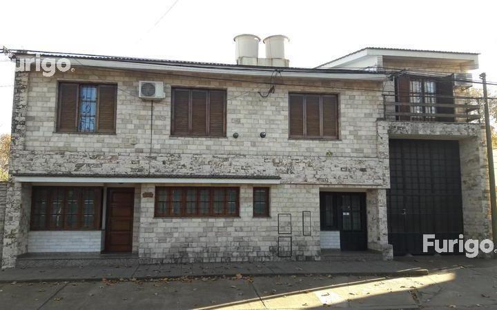Casa · 506m² · 8 Cocheras