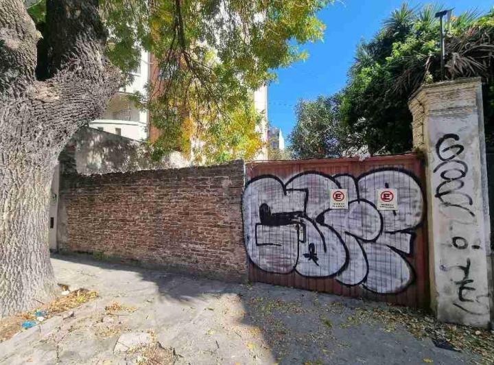Terreno · 282m²