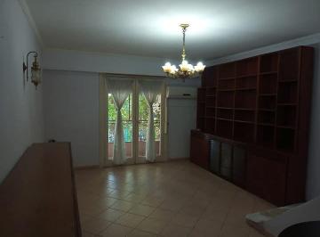 Departamento de 3 ambientes, Morón · Hermoso PH en Venta – Castelar Norte