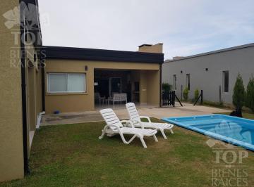 Casa · 134m² · 5 Ambientes · 1 Cochera · Casa en San Ramon