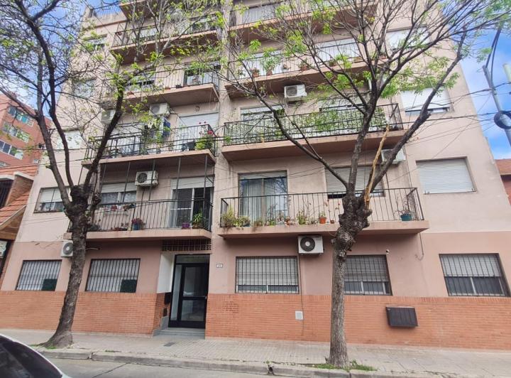 Departamento 3 Ambientes con Patio Reciclado Impecable