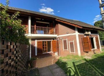 Casa · 120m² · 2 Dormitorios · 1 Cochera · Duplex a La Venta en Oribe Esq. Thorne, Ituzaingo. Apto Credito