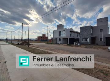 Terreno · 300m² · Lote Apto Dúplex - Pampas de Manantiales