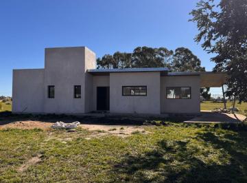 Casa de 3 ambientes, Miramar · Casa en Las Lomas de Miramar