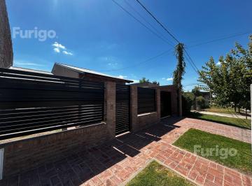 FUG-SPF-622_2 · Casa en Venta en Soldini con Pileta