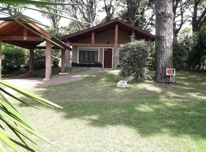 Casa · 110m² · 4 Ambientes · 1 Cochera