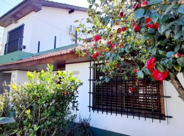 Casa · 160m² · 4 Ambientes · 1 Cochera · Casa en Venta Escobar