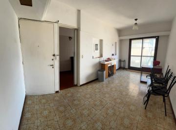 Departamento de 3 ambientes, Floresta · Depto 3 Ambientes con Balcon Ideal Inversor a Primera Oferta