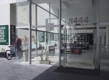 Garage , Congreso · 25 m Cubiertos y en Edificio de Categoría