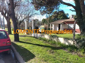 Casa de 3 ambientes, Santa Clara del Mar · Casa 3 Amb. S/importante Av Sobre Lote de 525 m²