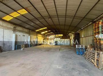 Bodega-Galpón · 640m² · 1 Cochera · Depósito Galpón en Venta Merlo