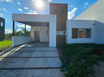 Casa · 125m² · 3 Ambientes · 1 Cochera · Venta Casa 2 Dorm. Unica Planta - Docta!