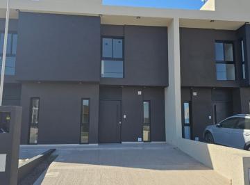 Casa · 125m² · 3 Ambientes · 2 Cocheras · Venta Dúplex en Docta Malagueño - 2 Dorm. a Estrenar!
