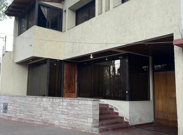 Casa de 8 ambientes, Ciudad de Mendoza · Casa Cuarta Oeste