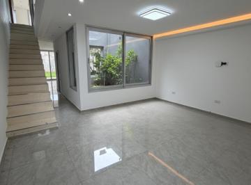 Casa · 150m² · 4 Ambientes · Cf1305 - Dúplex en Venta - 3 Dorm. - B° Yvyra Pyta
