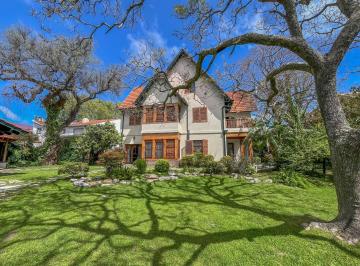 Casa · 530m² · 6 Ambientes · 1 Cochera · Casa en Alquiler en Martínez, San Isidro, G. B. a. Zona Norte