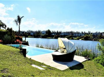 Casa · 282m² · 6 Ambientes · 4 Cocheras · Casa en Los Sauces Al Agua