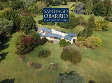 Casa · 350m² · 5 Ambientes · Excelente Casa en Venta, Benquerencia Farm Club