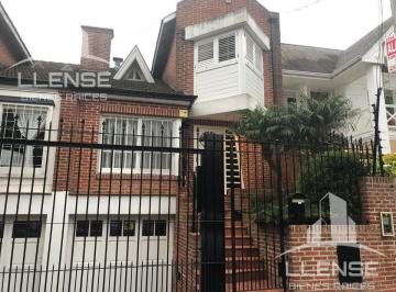 Casa · 290m² · 4 Ambientes · 2 Cocheras · Casa/duplex 4 Ambientes con Piscina en Venta - Quilmes Residencial - Permuta Departamento Menor Valor