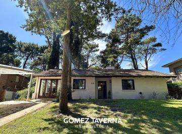 Casa · 135m² · 4 Ambientes · 1 Cochera · Casa en Venta Golf Nuevo Pinamar