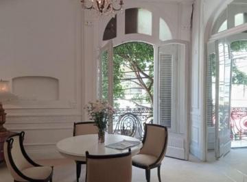 Casa de 25 ambientes, Recoleta · Casa en Venta Estilo Frances Apto Todo Destino en Recoleta