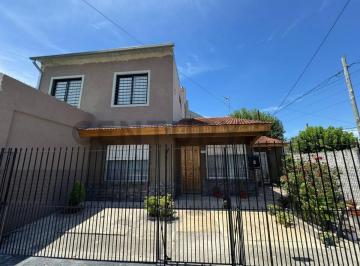 Casa · 400m² · 4 Ambientes · 2 Cocheras · Venta Casa 6 Ambientes Apto 2 Familias