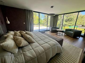 Casa · 460m² · 6 Ambientes · 2 Cocheras · Casa en Terralagos Canning
