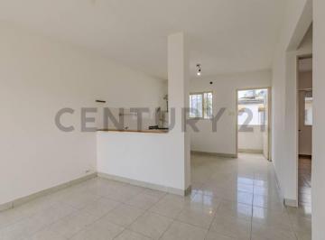 Departamento · 50m² · 3 Ambientes · Venta Departmento - Dos Dorm. - Av60 y 128