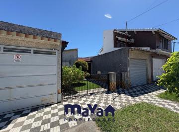 Casa · 142m² · 3 Ambientes · 1 Cochera · Casa en Venta Zarate