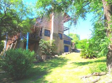 Casa · 400m² · 2 Cocheras · Casa en Centro