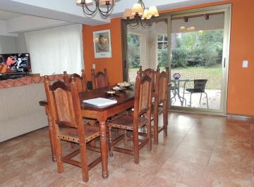 Casa · 253m² · 5 Ambientes · 1 Cochera · Venta Casa 5 Ambientes Fincas del Lago, Maschwitz