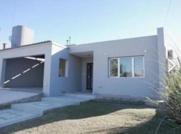 Casa de 5 ambientes, Villa Allende · En Venta Casa en San Alfonso 2, con Pileta, 500 m² Terreno