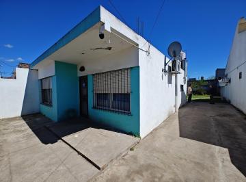 Casa · 79m² · 2 Dormitorios · 1 Cochera · Casa en Venta en Virrey del Pino