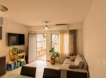 PH · 50m² · 2 Ambientes · 1 Cochera · PH en Venta Planta Baja Patio Garaje 2 Ambientes