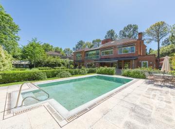 Casa · 319m² · 4 Ambientes · 2 Cocheras · Casa en Venta - 4 Ambientes - Mayling Cc