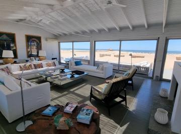 Casa · 350m² · 6 Ambientes · 2 Cocheras · Casa Ondarreta