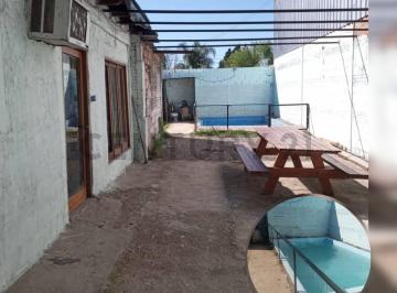 Casa · 150m² · 5 Ambientes · Venta - Casa con Pileta - Perez