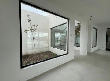 Casa · 233m² · 5 Ambientes · 2 Cocheras · Casa en Venta Al Lago en Barrio Santa Ana, Villanueva. Tigre