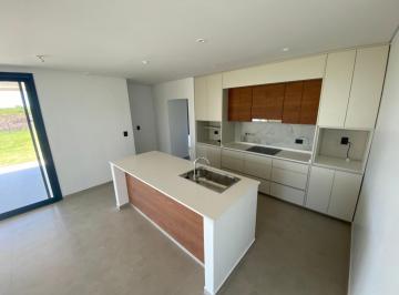 Casa de 4 ambientes, Berazategui · Casa 4 Ambientes Pueblos del Plata