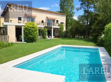 Casa · 182m² · 6 Ambientes · Casa en El Barrio Privado El Lucero