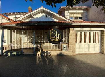 Casa · 110m² · 3 Ambientes · 1 Cochera · Latorre Prop. Vende Chalet C/ Garage en Zona Chauvin