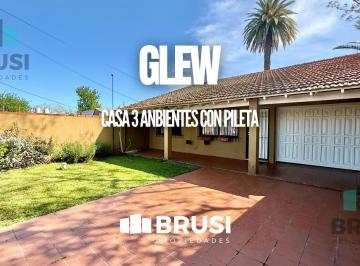Casa · 144m² · 4 Ambientes · 2 Cocheras · Casa en Venta en Glew - 4 Ambientes - Cochera - Pileta - Parque