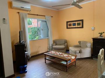 Casa · 162m² · 4 Ambientes · Cf1307 - Casa en Venta - 3 Dorm. - Av Vivanco y Chacabuco