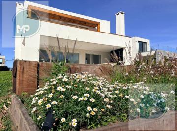 Casa · 337m² · 10 Ambientes · 2 Cocheras · Casa Venta Barrio Los Puentes Nordelta