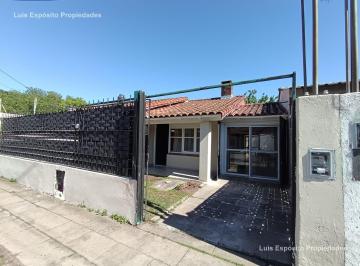 Casa · 300m² · 3 Ambientes · 1 Cochera · Casa en Francisco Alvarez