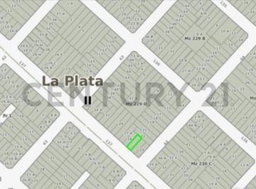 Terreno · 130m² · 4 Ambientes · 1 Cochera · Lote con Construcción a Demoler en Venta en El Centro de Los Hornos.