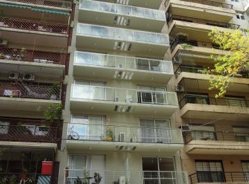 Departamento de 1 ambiente, Palermo · A Mtrs del Solar. 1 Ambiente Divisible, 44 m, Balcon. Espacio Lavarropas. Piscina.