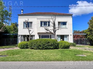 Casa · 292m² · 5 Ambientes · 4 Cocheras · Venta | Casa en Mayling C. C | Pilar