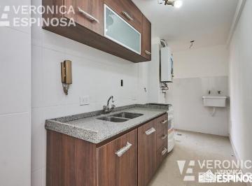 Departamento · 80m² · 4 Ambientes · Departamento de Cuatro Ambientes en Venta, Castelar. Centro